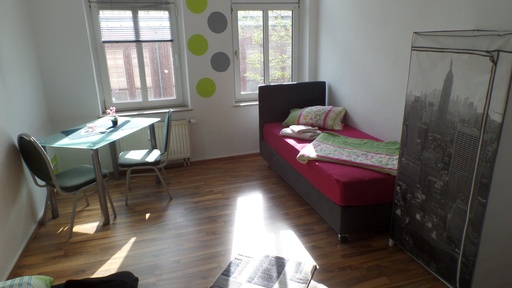 Kommerzielles Mehrbettzimmer